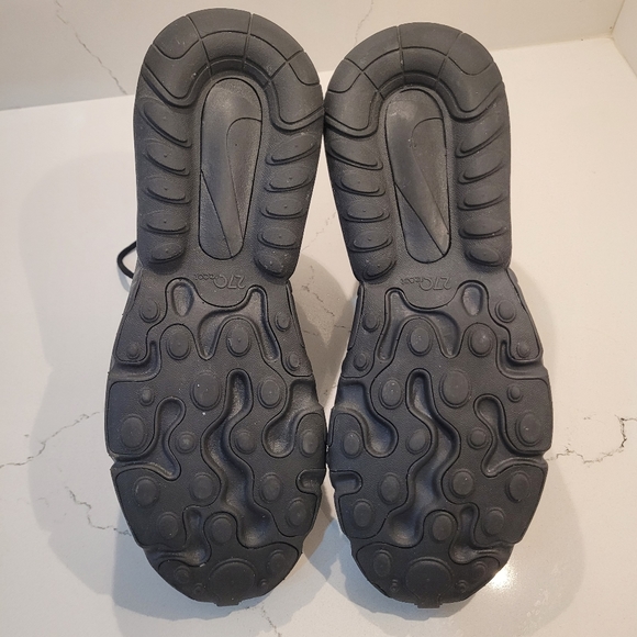 Reposhing too big. EUC. Nike Air Max 270 - wm's sz 11US or Mn's sz 9.5US - Picture 10 of 10